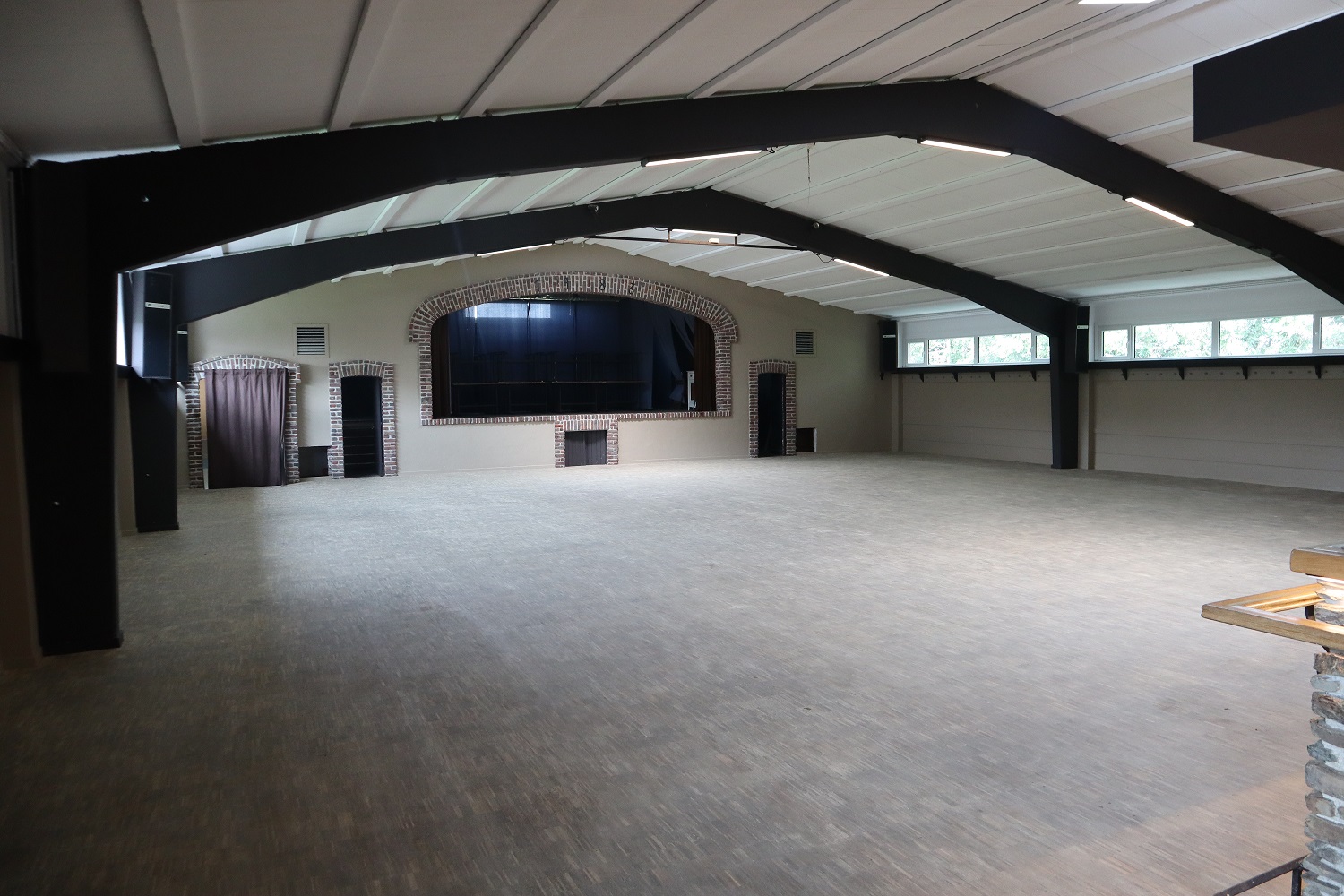 Photo Salle La Grange Haut Intérieur Scène